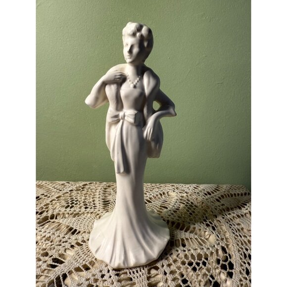 Vintage 50's Glam Lady White Ceramic Bud Vase Ruben Originals - Picture 6 of 16